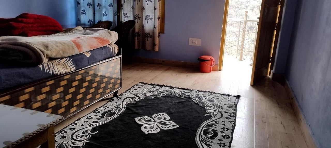Отель Cafe Kush Tosh Экстерьер фото